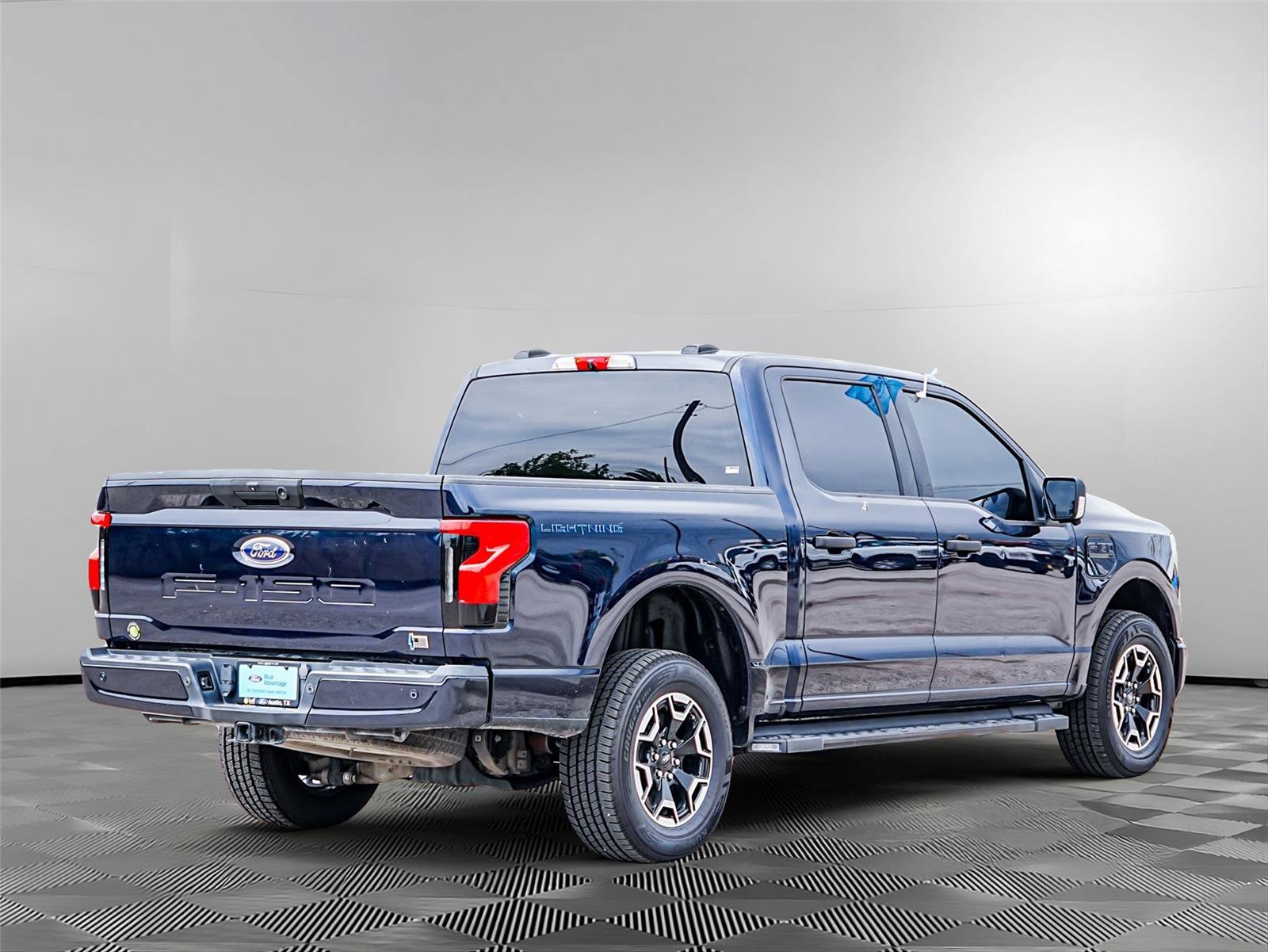 Certified 2022 Ford F150 Lightning XLT w/ Tow Technology Package AWD/4WD image 4