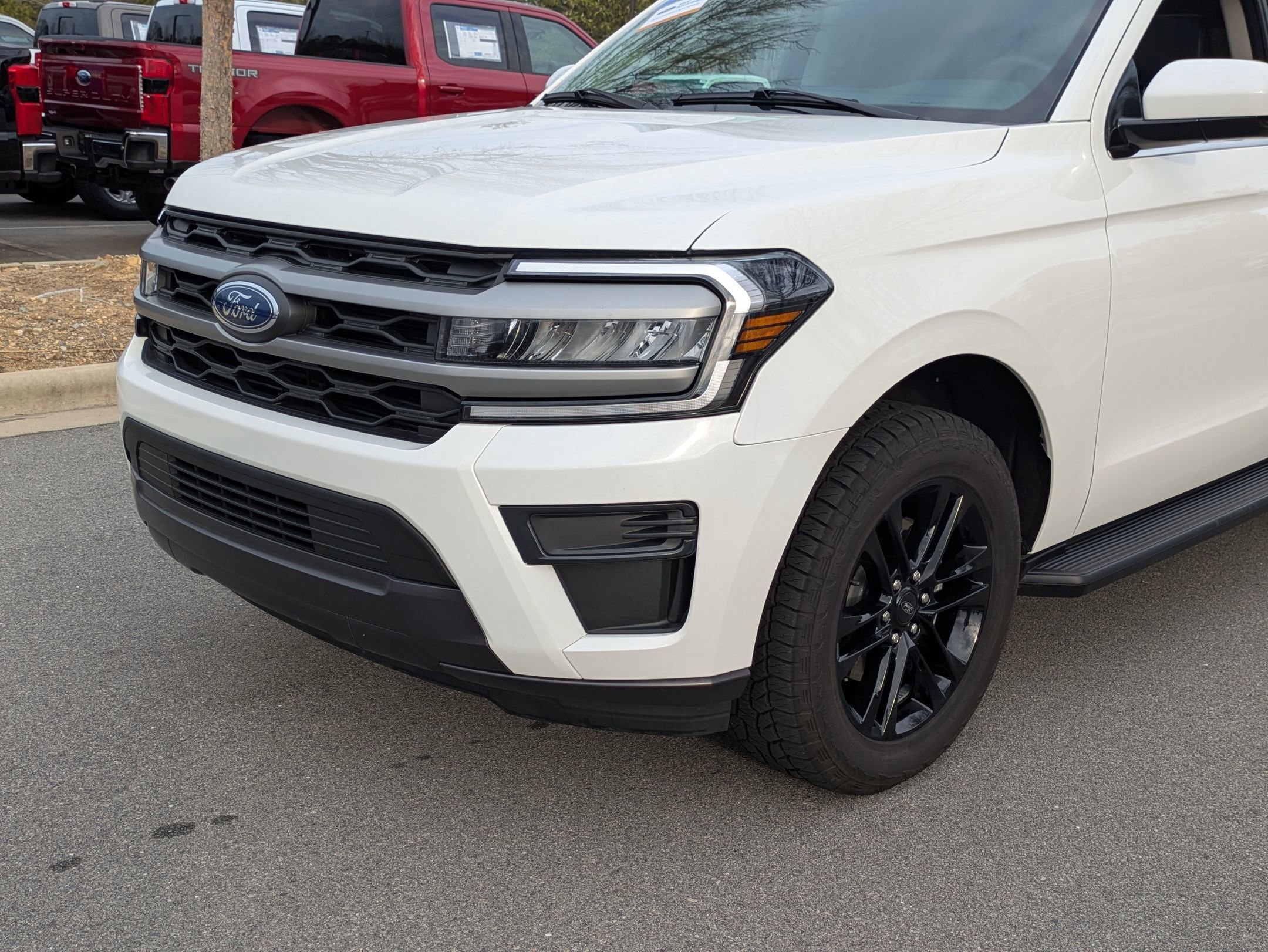 Certified 2024 Ford Expedition XLT image 2