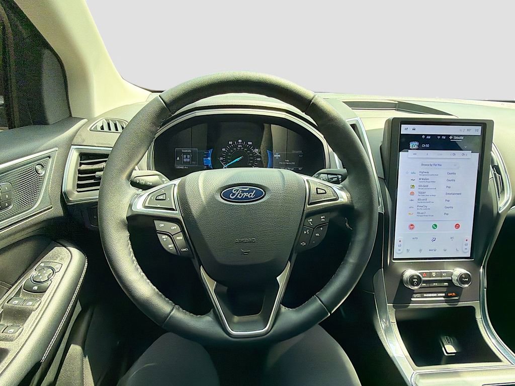 Certified 2024 Ford Edge Titanium AWD/4WD image 11