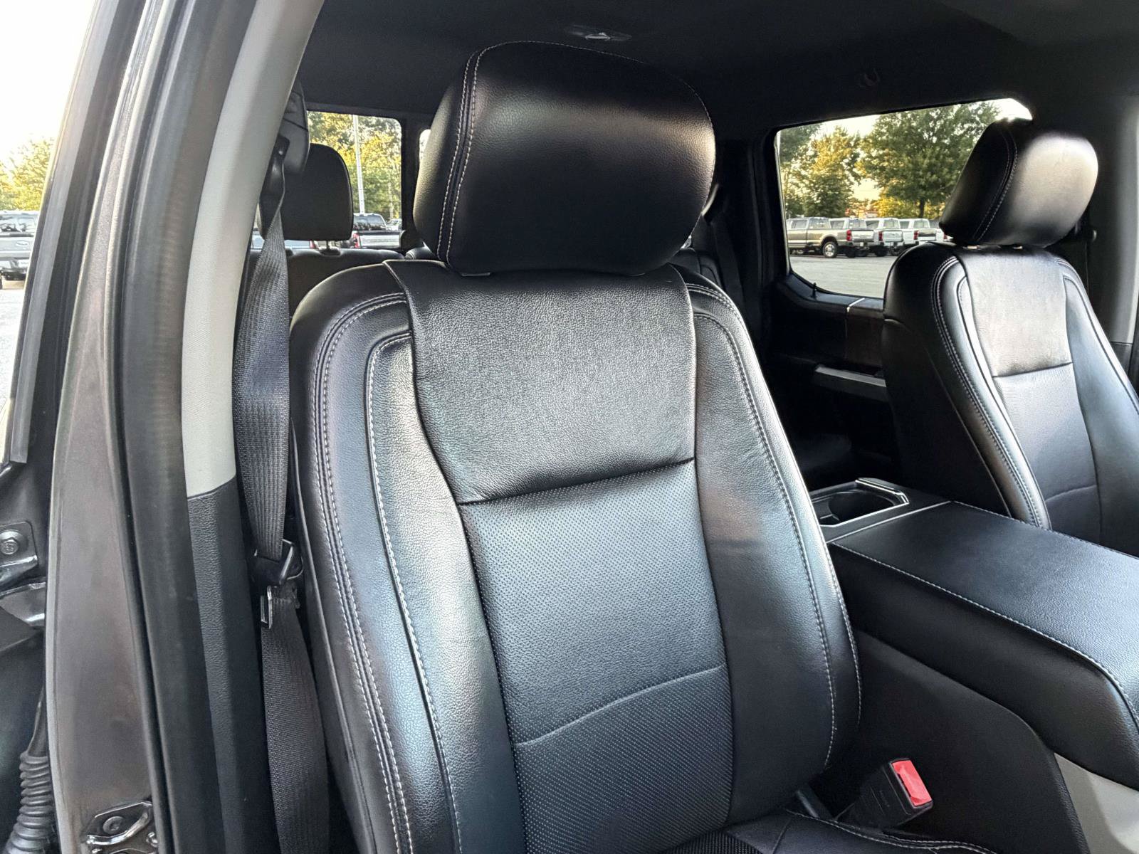 Certified 2019 Ford F250 Lariat w/ Lariat Ultimate Package AWD/4WD image 28