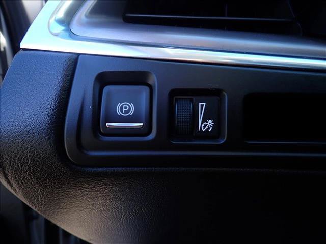 Used 2019 Cadillac XT5 Premium Luxury AWD/4WD image 17