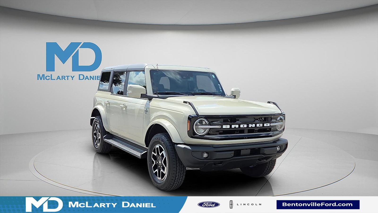 Certified 2025 Ford Bronco Outer Banks