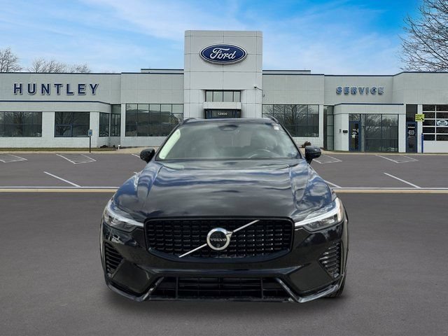 Used 2024 Volvo XC60 T8 Ultimate AWD/4WD image 2