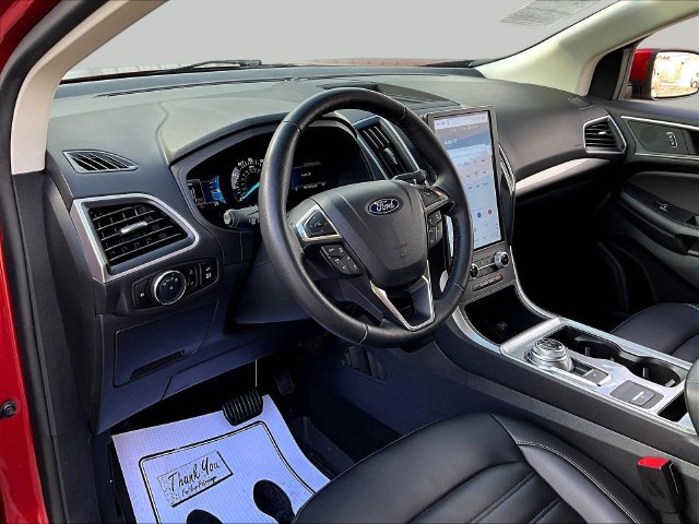 Certified 2024 Ford Edge SEL w/ Convenience Package AWD/4WD image 17