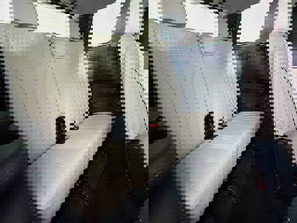 Used 2024 Hyundai Palisade Limited image 32