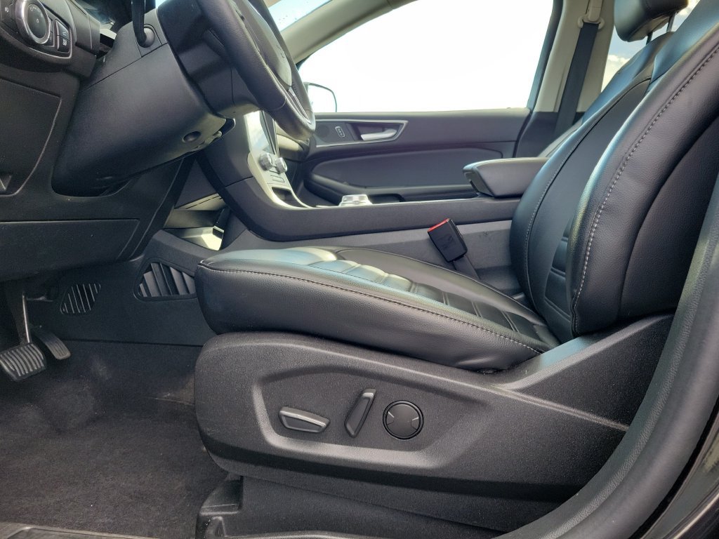 Certified 2024 Ford Edge SEL w/ Convenience Package AWD/4WD image 19