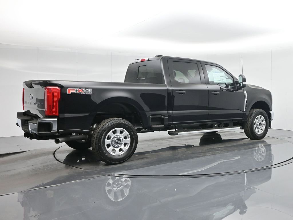 Certified 2024 Ford F250 XLT w/ FX4 Off-Road Package AWD/4WD image 28