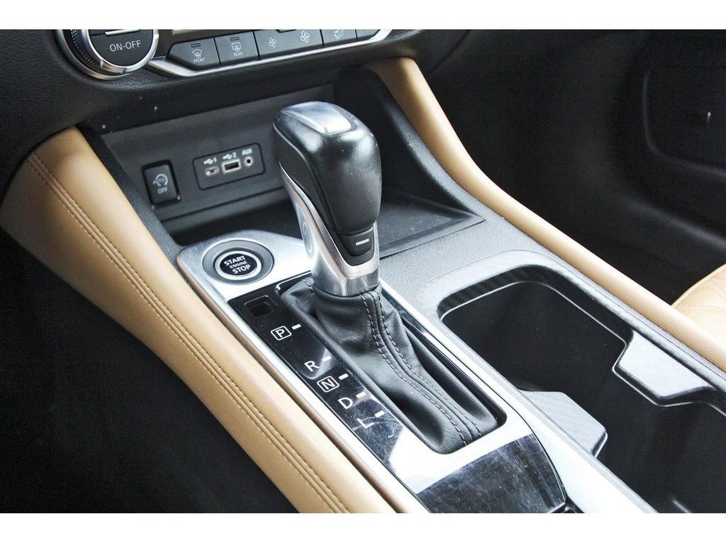 Used 2024 Nissan Sentra SV w/ SV Premium Package FWD image 27