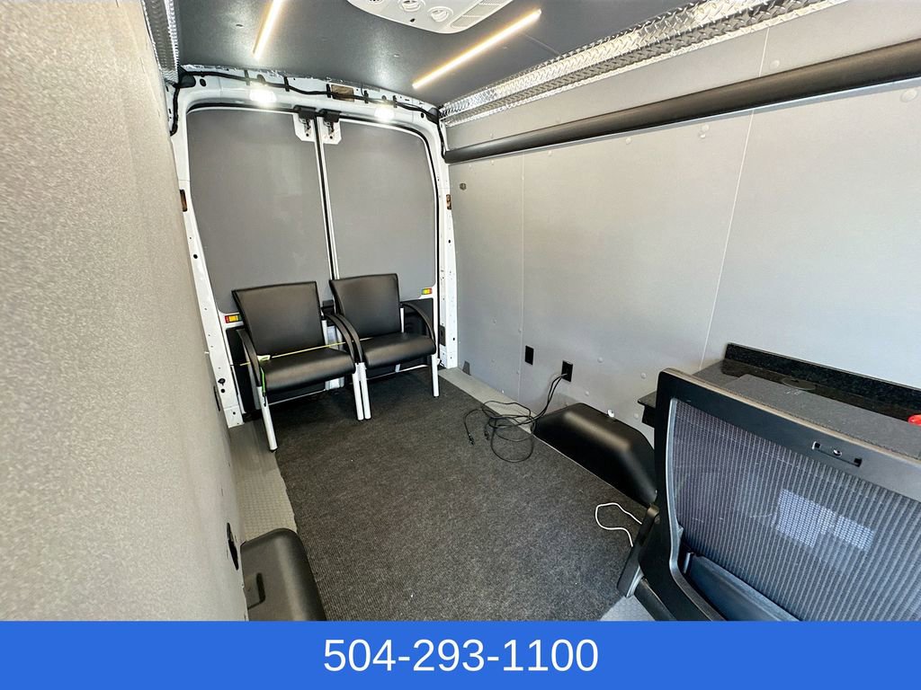 Certified 2024 Ford Transit 250 148 High Roof Extended RWD image 24