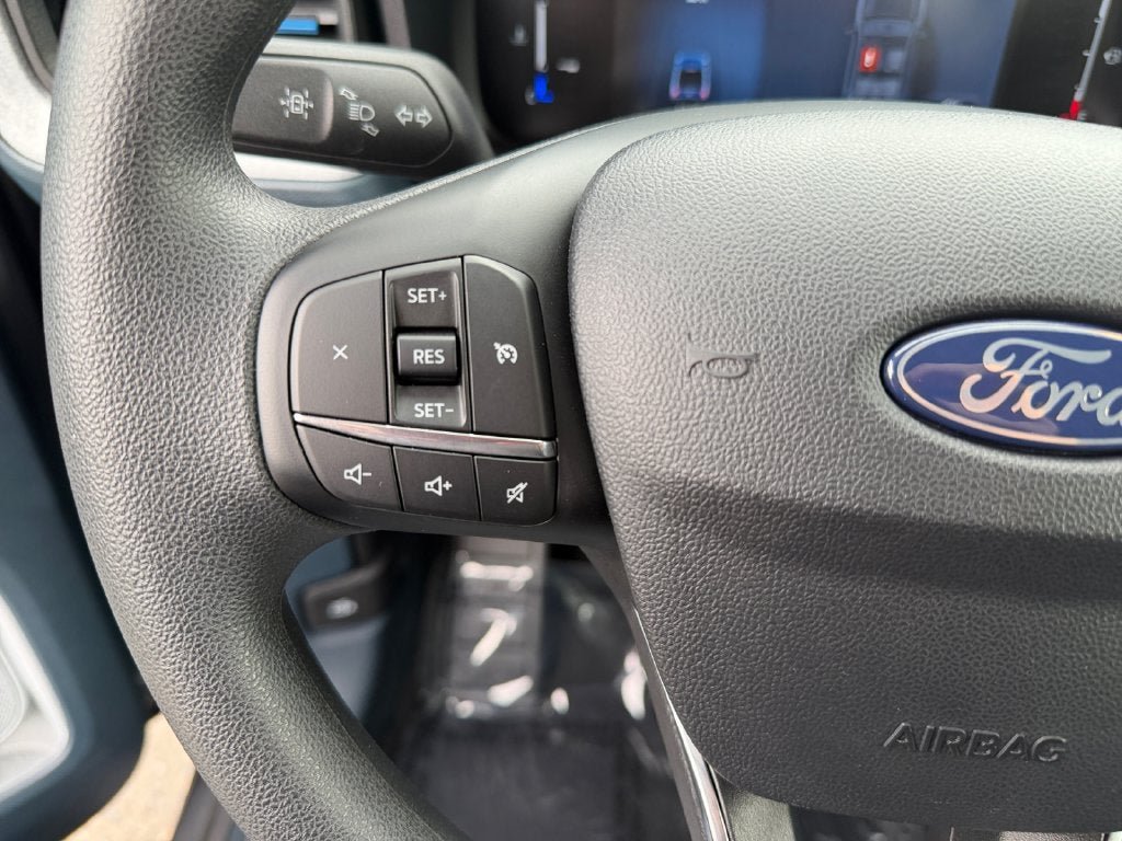 Certified 2025 Ford Maverick XLT w/ 4K Tow Package AWD/4WD image 15