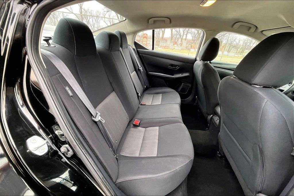 Used 2024 Nissan Sentra SV FWD image 25