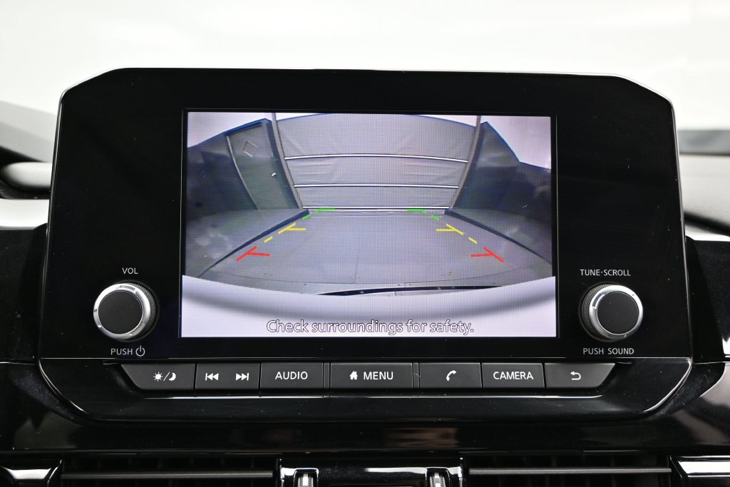 Used 2025 Nissan Pathfinder SV AWD/4WD image 30