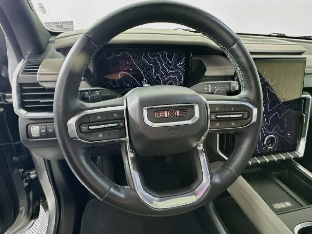Used 2026 GMC Acadia Elevation w/ Elevation Premium Package FWD image 17