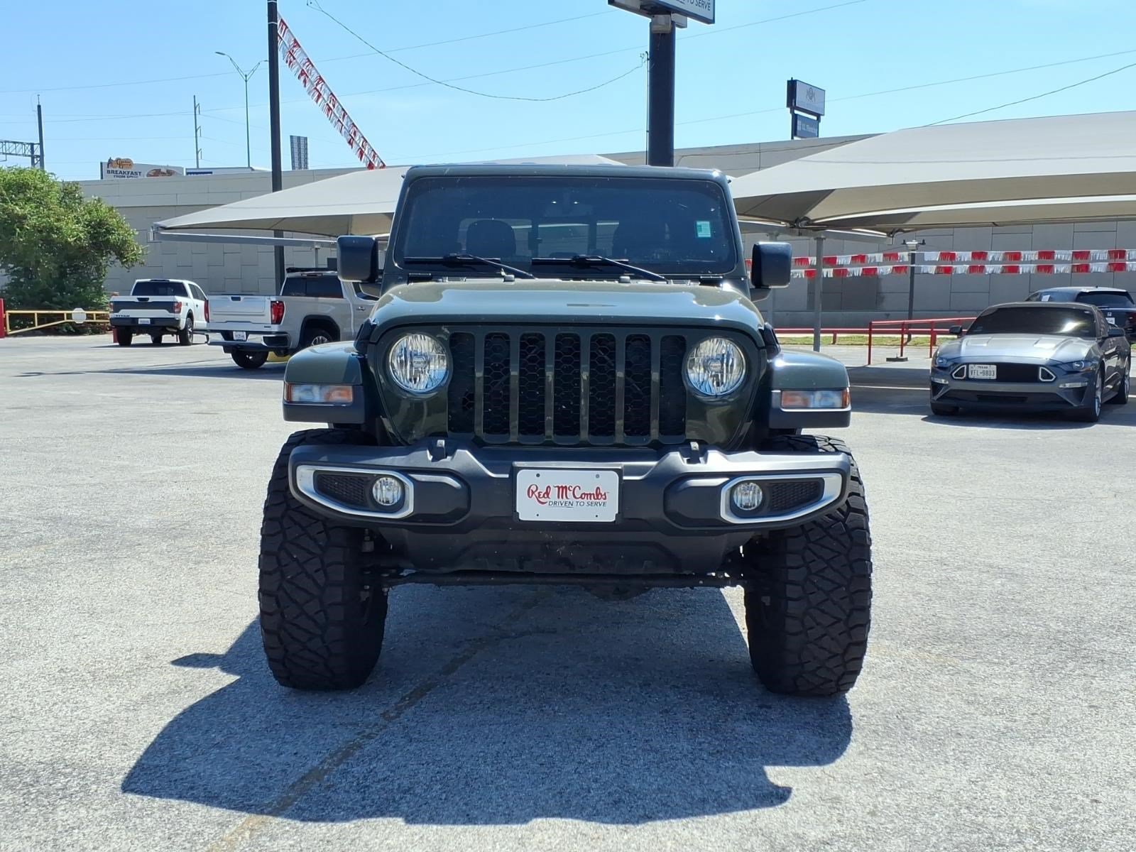 Used 2023 Jeep Gladiator Sport AWD/4WD image 9