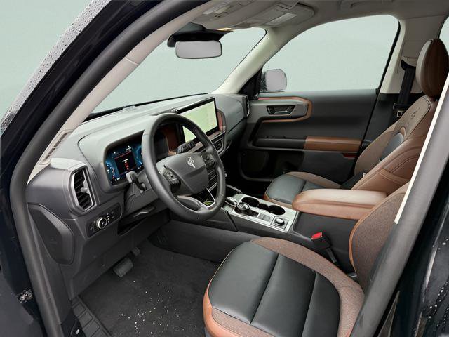 Certified 2025 Ford Bronco Sport Outer Banks w/ Outer Banks Tech Package+ AWD/4WD image 5