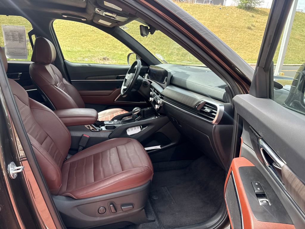 Used 2024 Kia Telluride SX Prestige AWD/4WD image 32