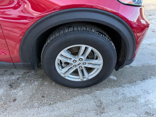 Certified 2022 Ford Explorer XLT w/ Equipment Group 202A image 33