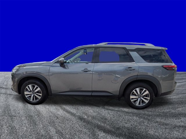 Used 2025 Nissan Pathfinder SL FWD image 7