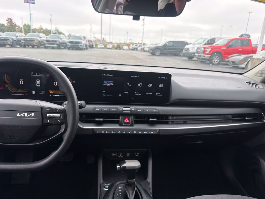 Used 2025 Kia K4 FWD image 23