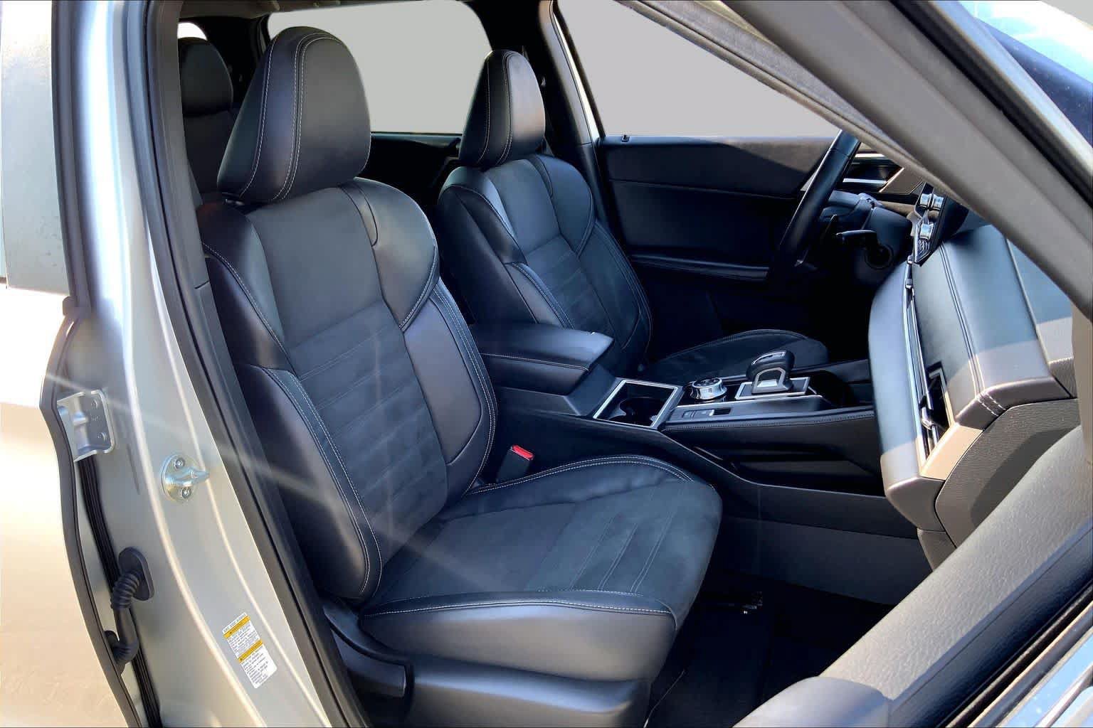 Used 2022 Mitsubishi Outlander SE FWD image 9