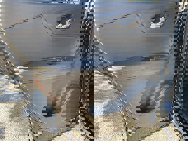 Used 2020 Chevrolet Blazer LT image 12