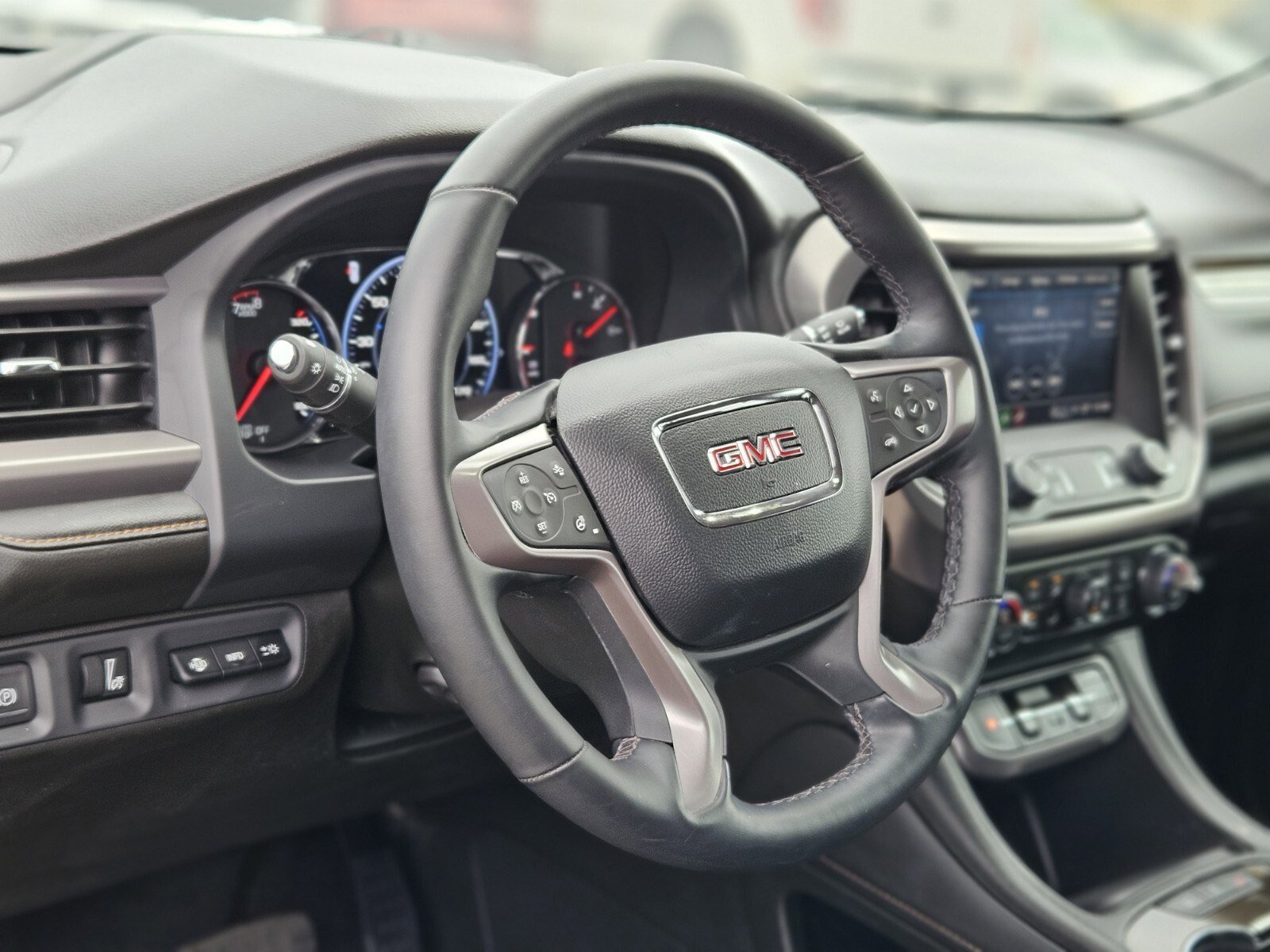 Used 2023 GMC Acadia AT4 w/ Technology Package image 20