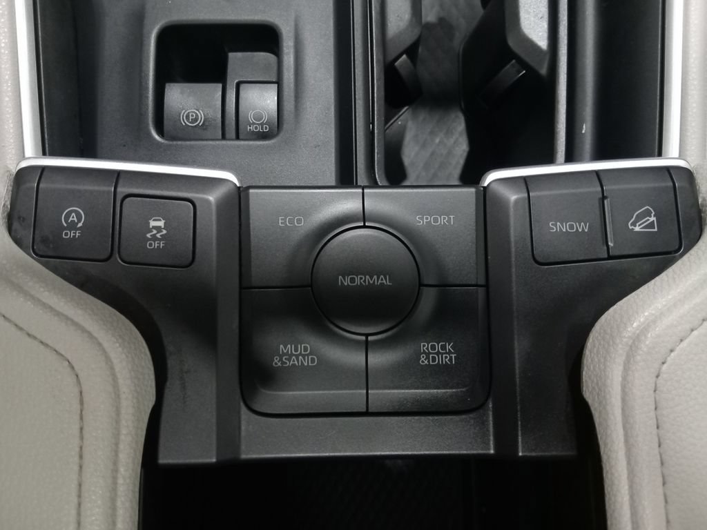 Used 2025 Toyota Grand Highlander AWD image 27