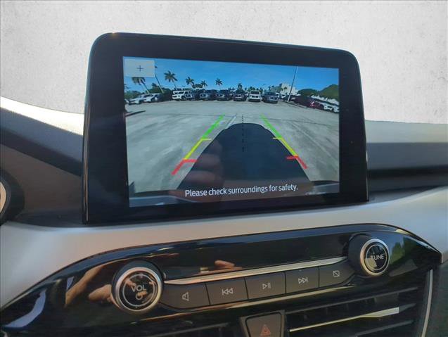 Certified 2022 Ford Escape SE w/ SE Sport Appearance Package FWD image 12