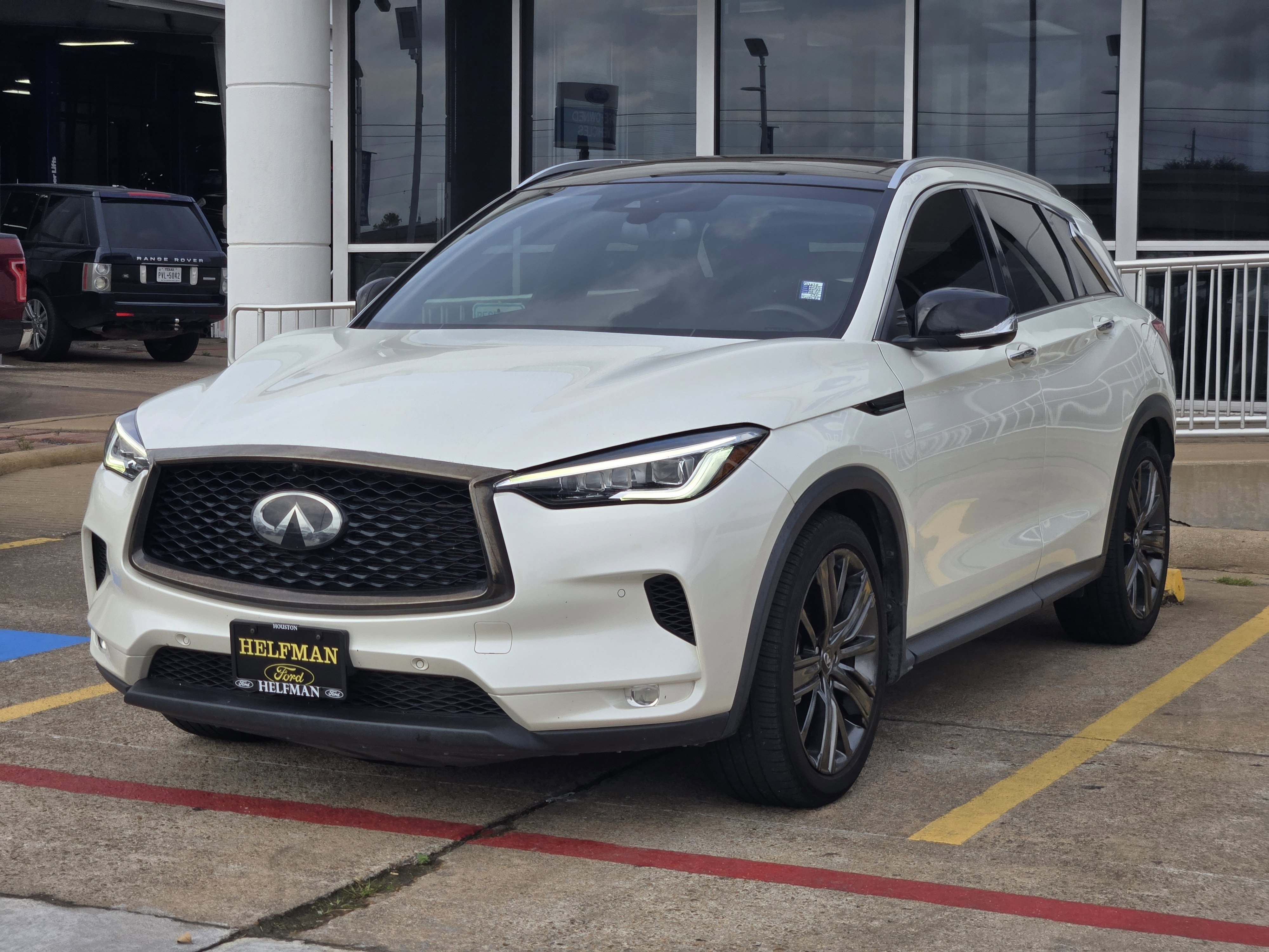 Used 2020 INFINITI QX50 Essential w/ Edition 30 Package image 2