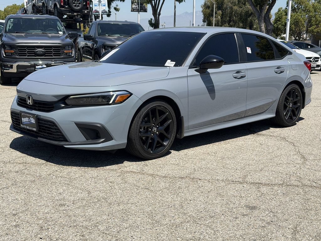 Used 2024 Honda Civic Sport image 3