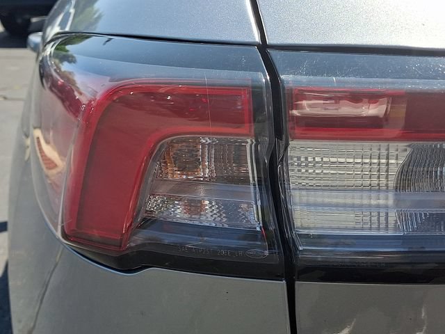 Certified 2022 Ford Escape SEL w/ SEL Stealth AWD Package image 10