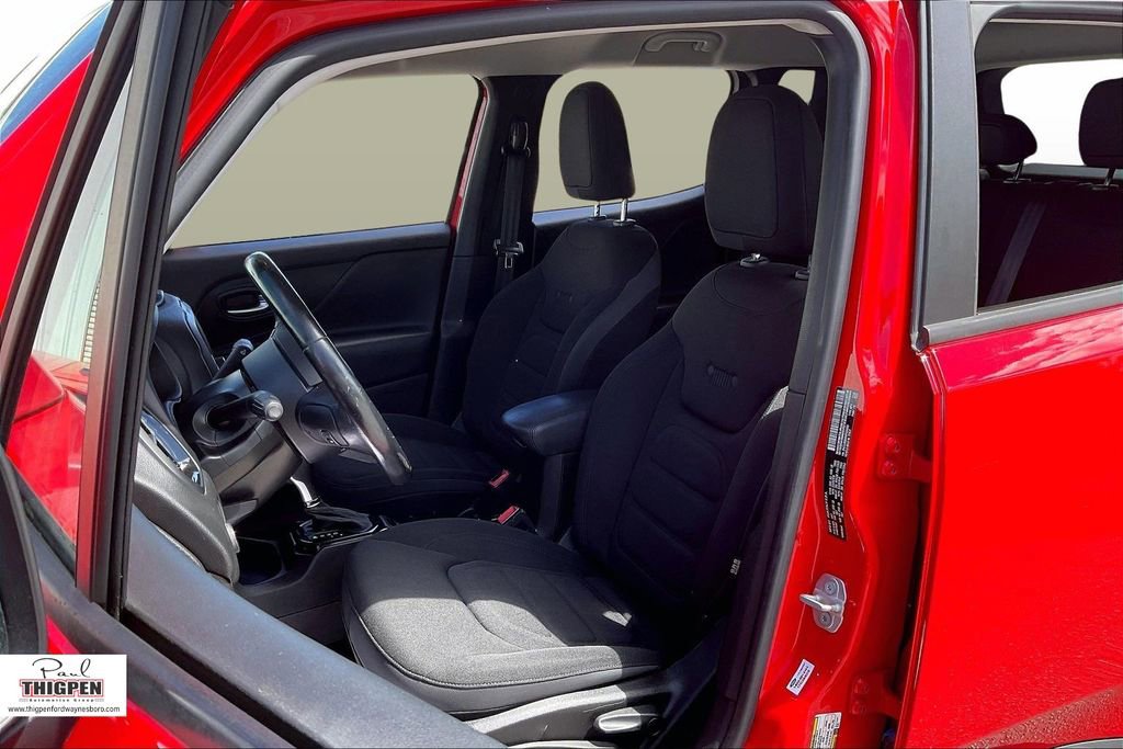 Used 2017 Jeep Renegade Altitude image 24