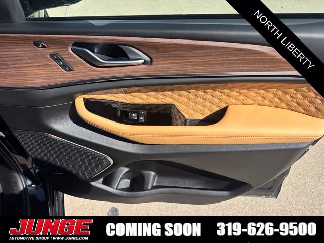 Used 2024 Jeep Grand Cherokee Summit AWD/4WD image 14