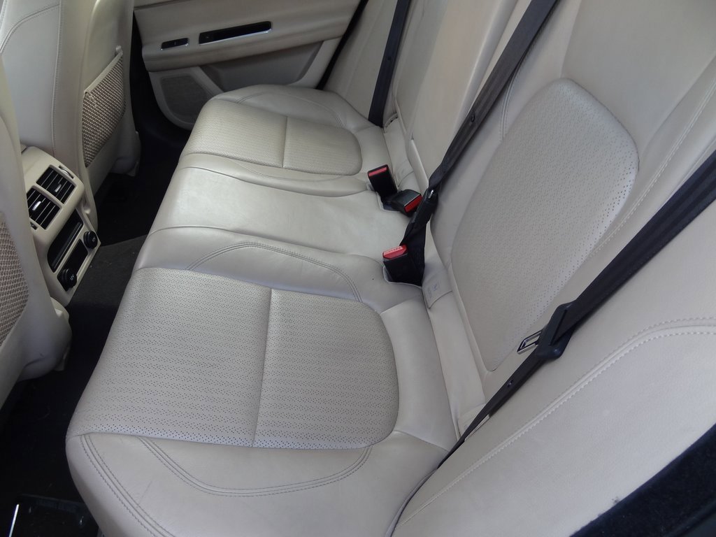 Used 2017 Jaguar XF Prestige image 16