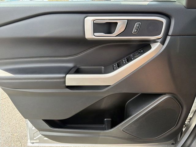 Certified 2024 Ford Explorer XLT w/ Equipment Group 202A image 21
