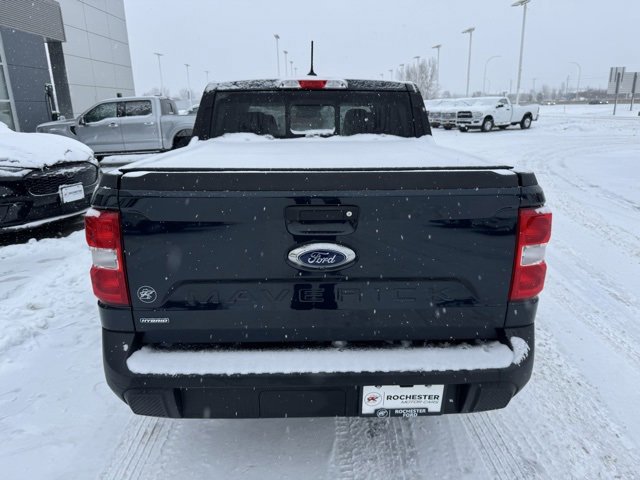 Certified 2022 Ford Maverick Lariat image 2
