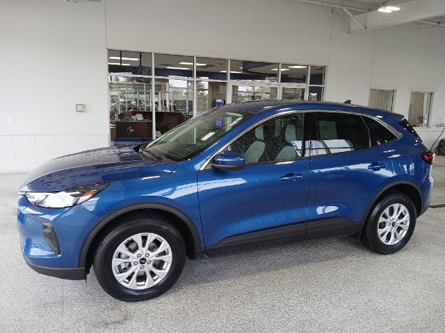 Certified 2023 Ford Escape Active w/ Tech Pack #2 image 5