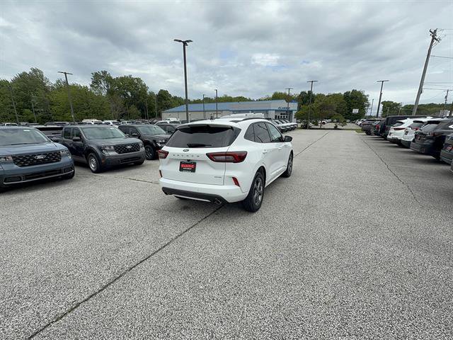 Certified 2023 Ford Escape ST-Line w/ Tech Pack #1 AWD/4WD image 7