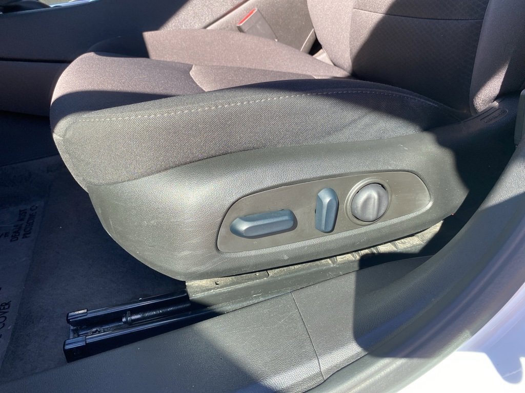 Used 2024 Chevrolet Malibu LT image 23