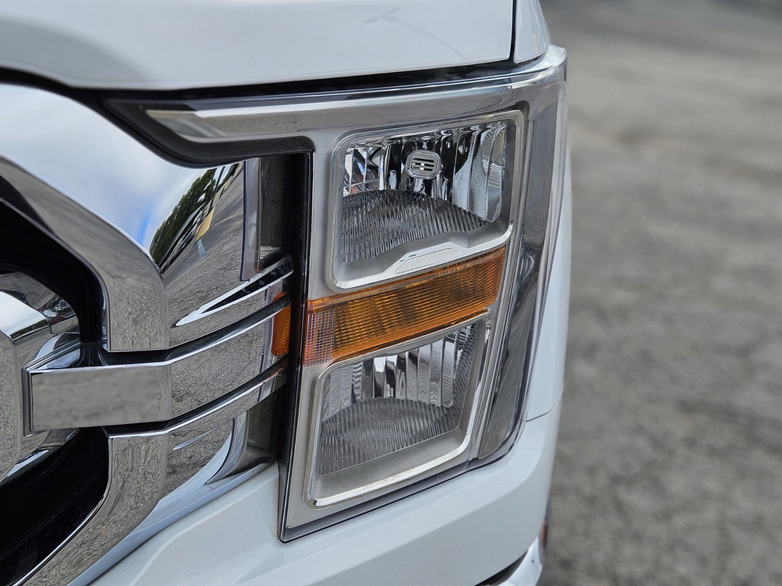 Certified 2022 Ford F150 XLT w/ Equipment Group 301A Mid image 12