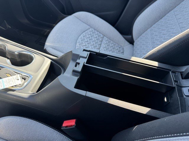 Used 2023 Chevrolet Equinox LT w/ Driver Convenience Package image 22