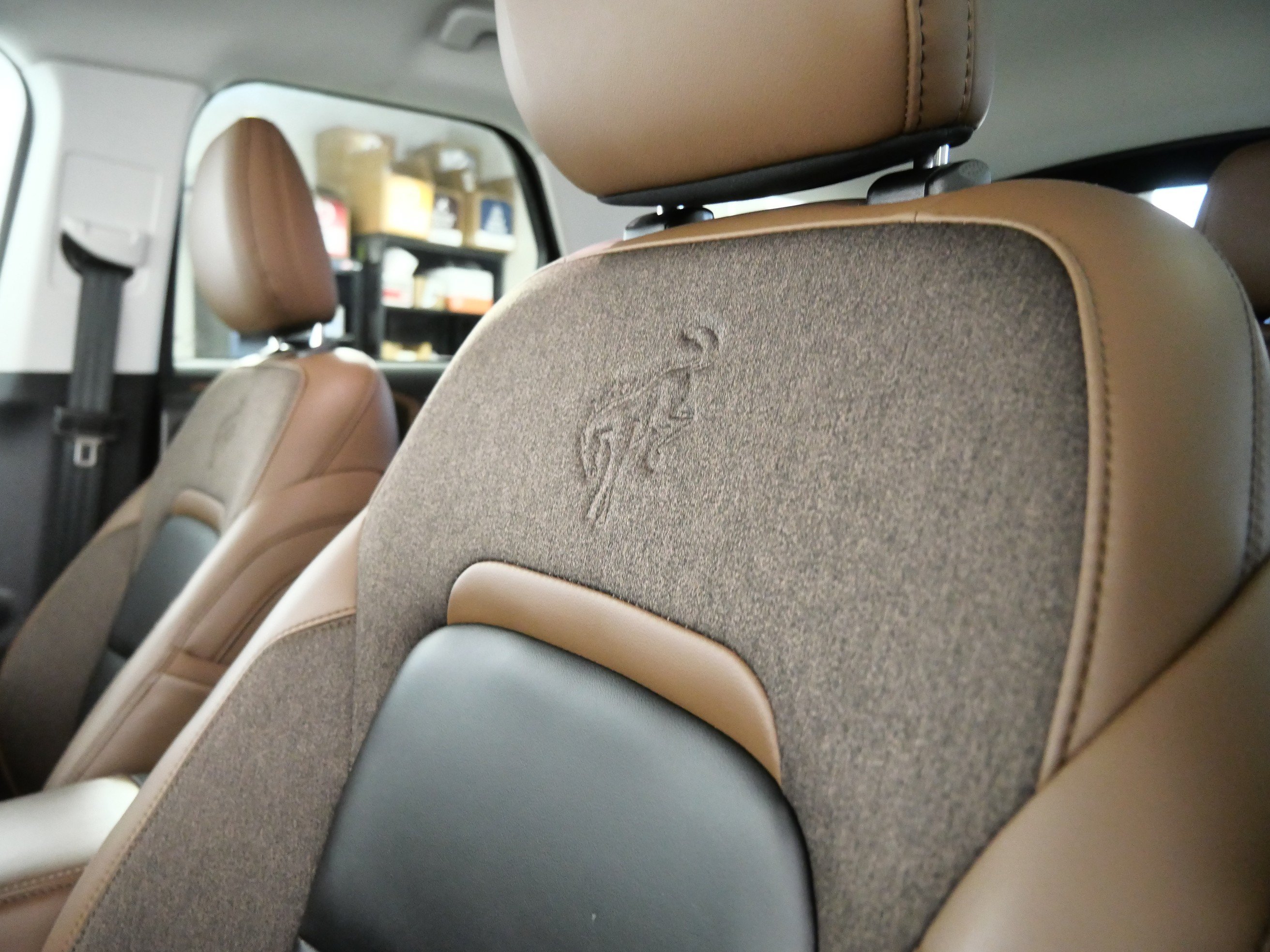 Certified 2025 Ford Bronco Sport Outer Banks w/ Outer Banks Tech Package+ AWD/4WD image 18