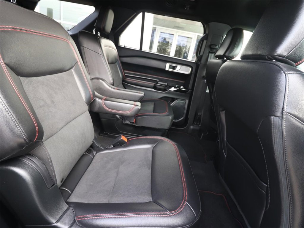 Certified 2023 Ford Explorer ST-Line w/ Class IV Trailer Tow Package image 23