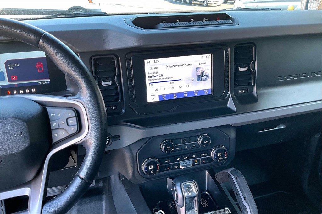 Certified 2023 Ford Bronco Big Bend w/ Sasquatch Package AWD/4WD image 6