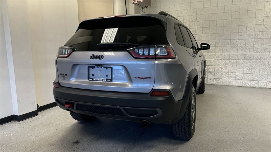 Used 2022 Jeep Cherokee Trailhawk image 6