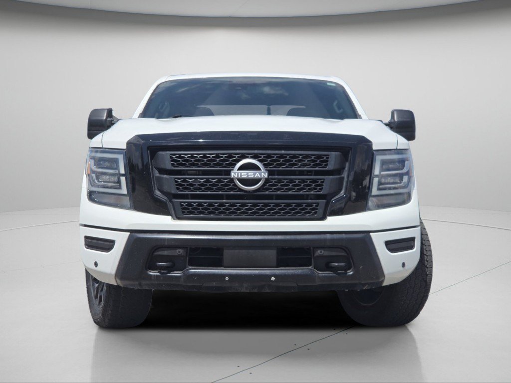 Used 2023 Nissan Titan SV w/ SV Convenience Package AWD/4WD image 3