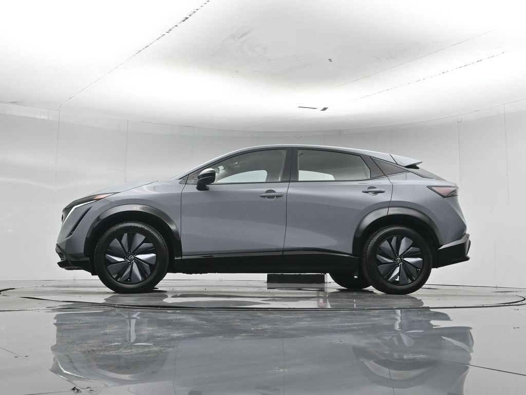 Used 2023 Nissan Ariya AWD image 53