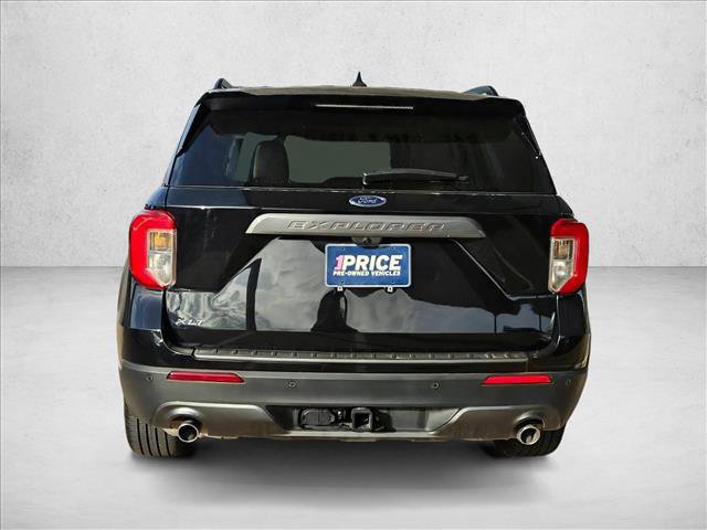 Certified 2023 Ford Explorer XLT w/ Equipment Group 202A image 4