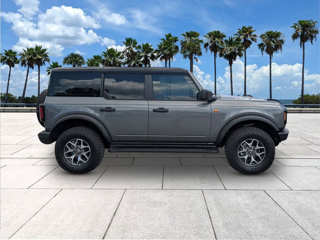 Certified 2025 Ford Bronco Badlands AWD/4WD image 9