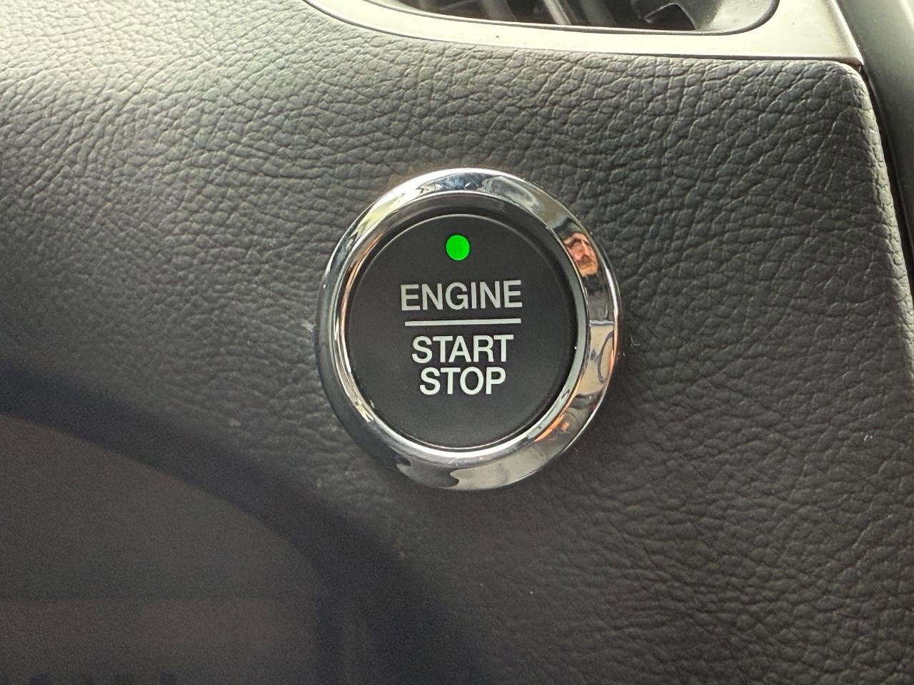 Certified 2024 Ford Edge SEL image 15